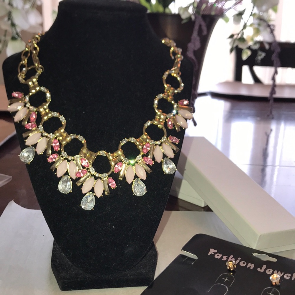Set of necklaces and earrings